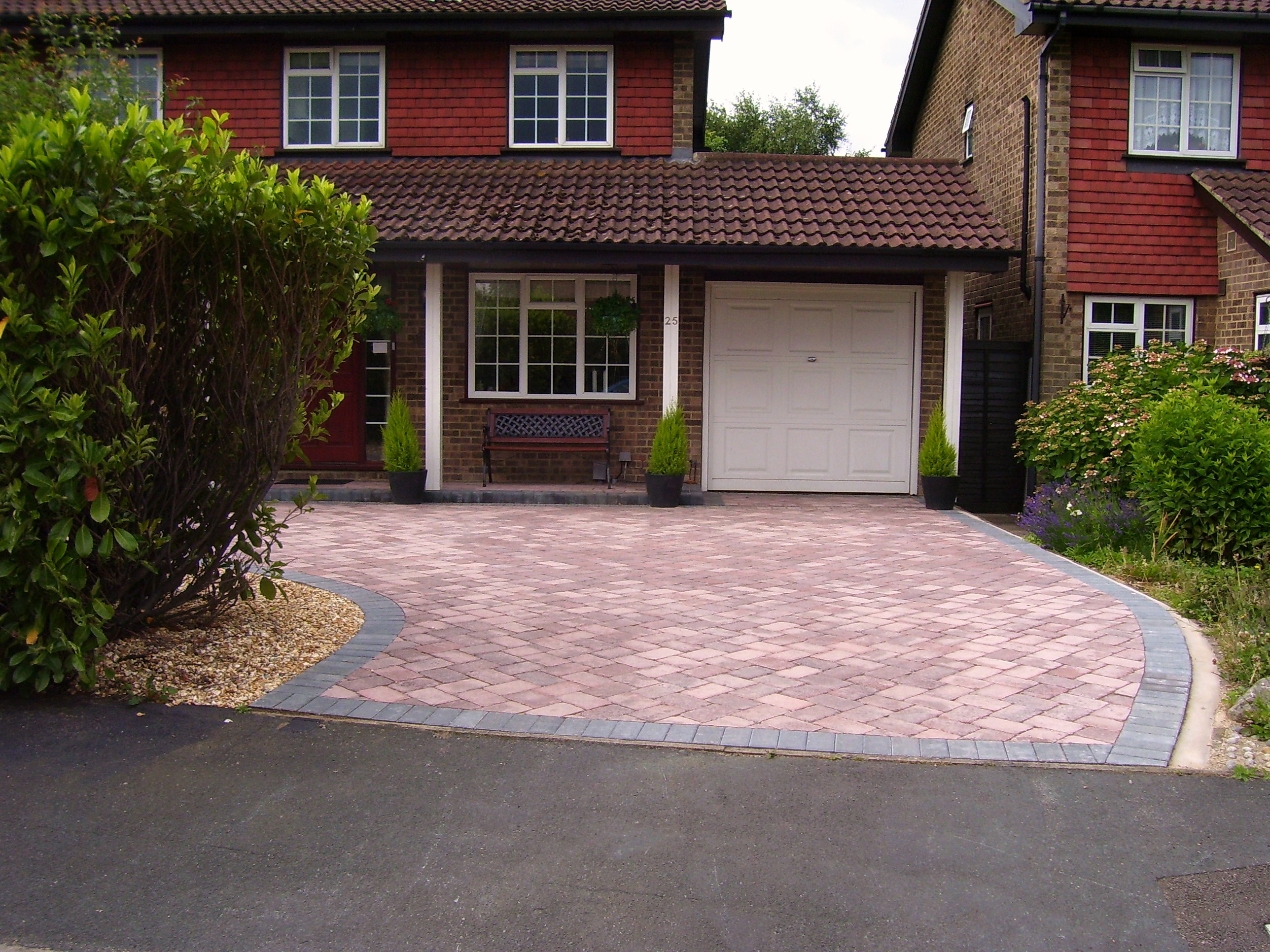 premierdriveways Paving, Civil Engineering and Hard Landscaping in
